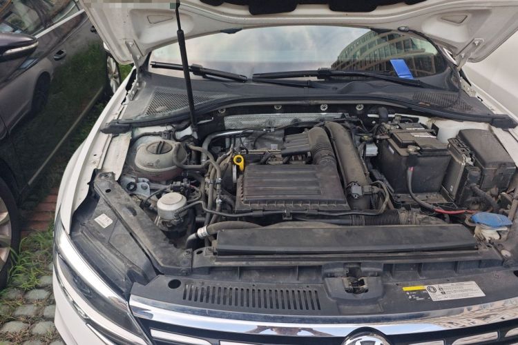 Used Volkswagen Lamando 2019 280TSI DSG Comfort Edition China VI standard Engine Bay Right