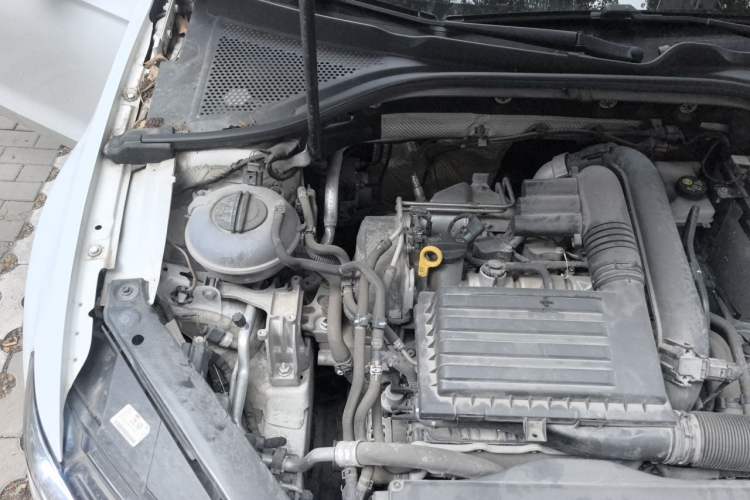 Used Volkswagen Lamando 2019 280TSI DSG Comfort Edition China V Standard Engine Bay Right
