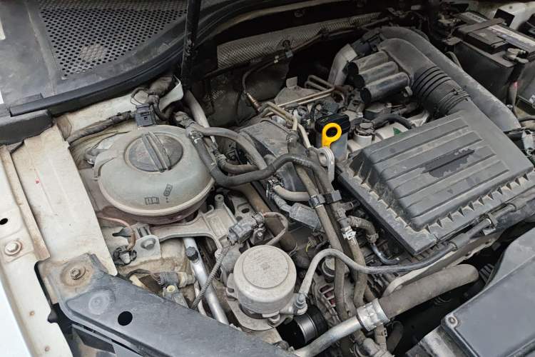 Used Volkswagen Lamando 2019 280TSI DSG Comfort Edition China VI standard Engine Bay Right