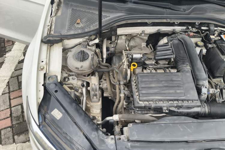 Used Volkswagen Lamando 2019 280TSI DSG Comfort Edition China V Standard Engine Bay Right
