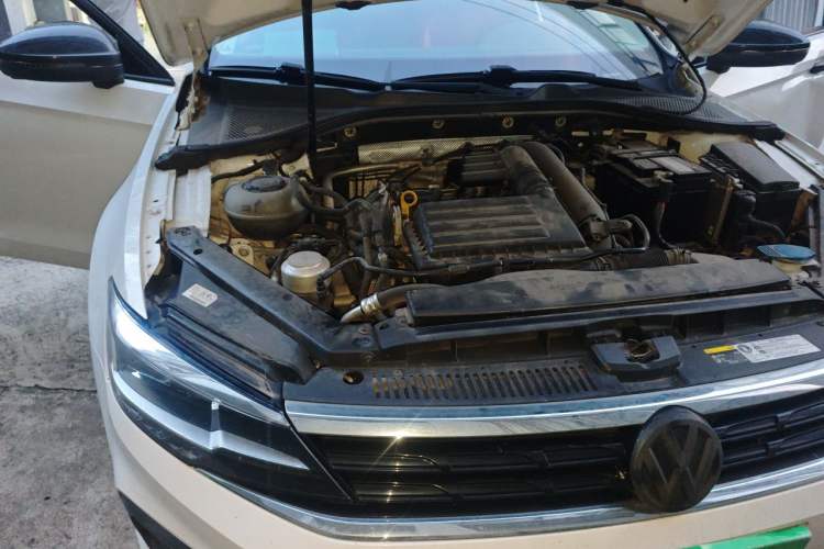 Used Volkswagen Lamando 2019 230TSI DSG Fashion Edition China VI Engine Bay Right