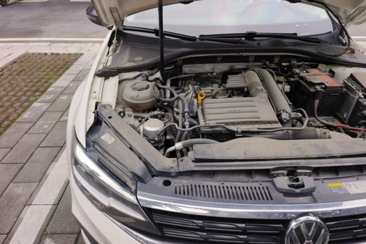 Used Volkswagen Lamando 2019 230TSI DSG Vision Edition China VI Standard Engine Bay Right