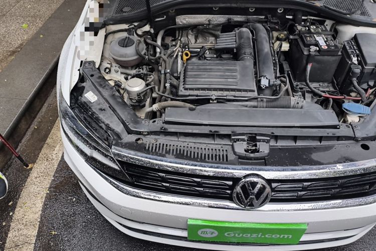 Used Volkswagen Lamando 2019 230TSI DSG Fashion Edition China VI Engine Bay Right