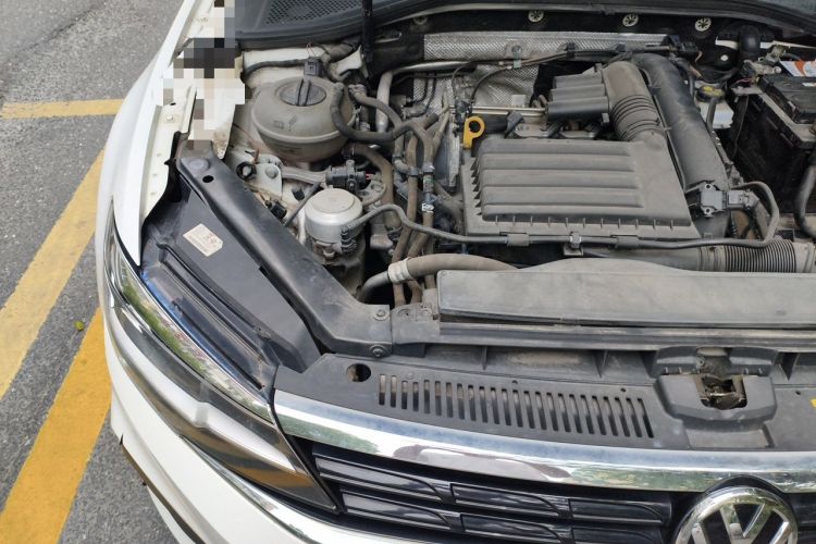 Used Volkswagen Lamando 2019 230TSI DSG Fashion Edition China VI Engine Bay Right
