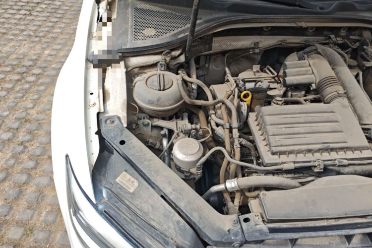 Used Volkswagen Lamando 2019 230TSI DSG Fashion Edition China VI Engine Bay Right