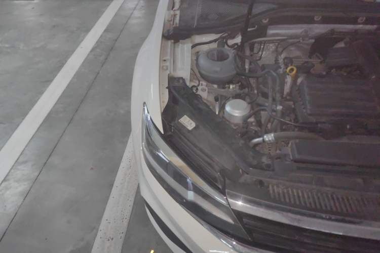 Used Volkswagen Lamando 2019 230TSI DSG Fashion Edition China VI Engine Bay Right