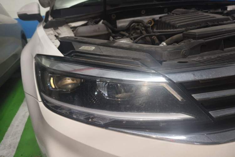 Used Volkswagen Lamando 2019 280TSI DSG Comfort Edition China VI standard Engine Bay Right