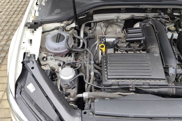 Used Volkswagen Lamando 2019 280TSI DSG Comfort Edition China VI standard Engine Bay Right
