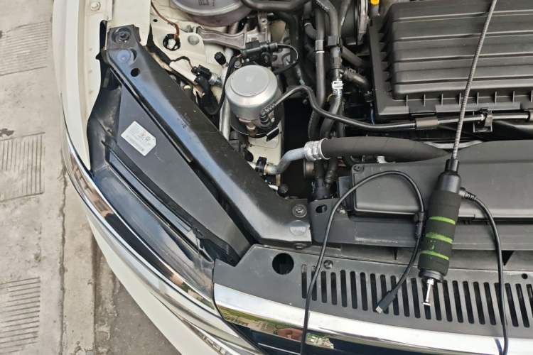 Used Volkswagen Lamando 2019 230TSI DSG Fashion Edition China VI Engine Bay Right