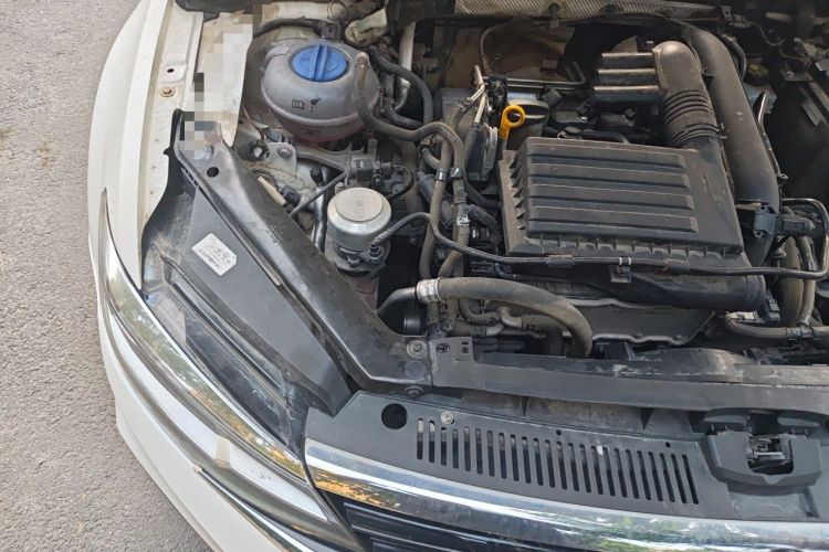 Used Volkswagen Lamando 2019 230TSI DSG Fashion Edition China VI Engine Bay Right
