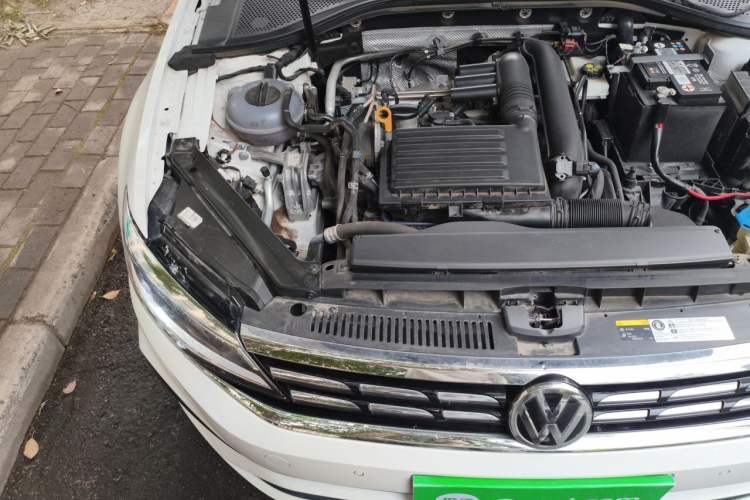 Used Volkswagen Lamando 2019 280TSI DSG Luxury Edition China V Standard Engine Bay Right