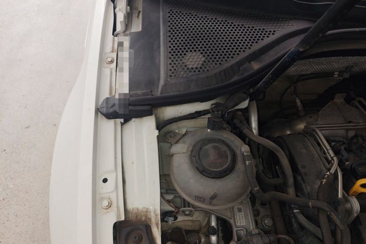 Used Volkswagen Lamando 2019 280TSI DSG Comfort Edition China VI standard Engine Bay Right