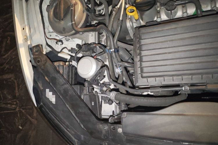 Used Volkswagen Lamando 2019 230TSI DSG Fashion Edition China VI Engine Bay Right