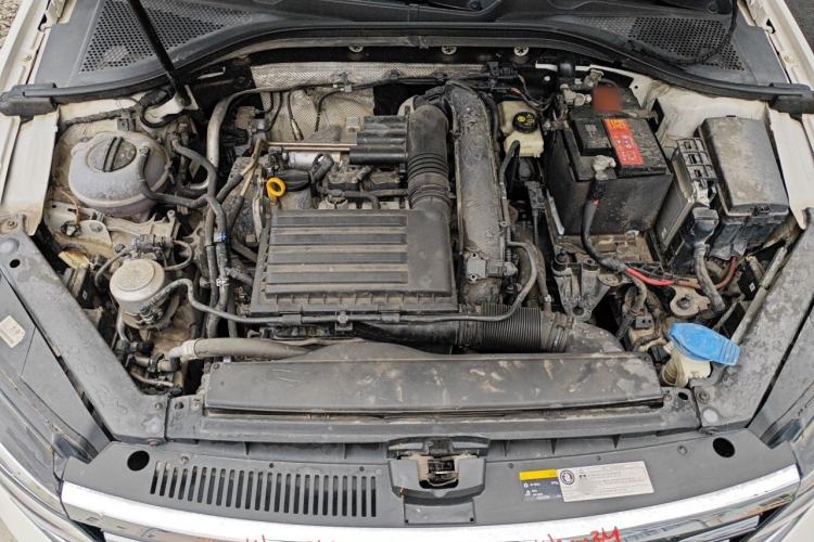 Used Volkswagen Lamando 2019 280TSI DSG Comfort Edition China VI standard Engine Bay