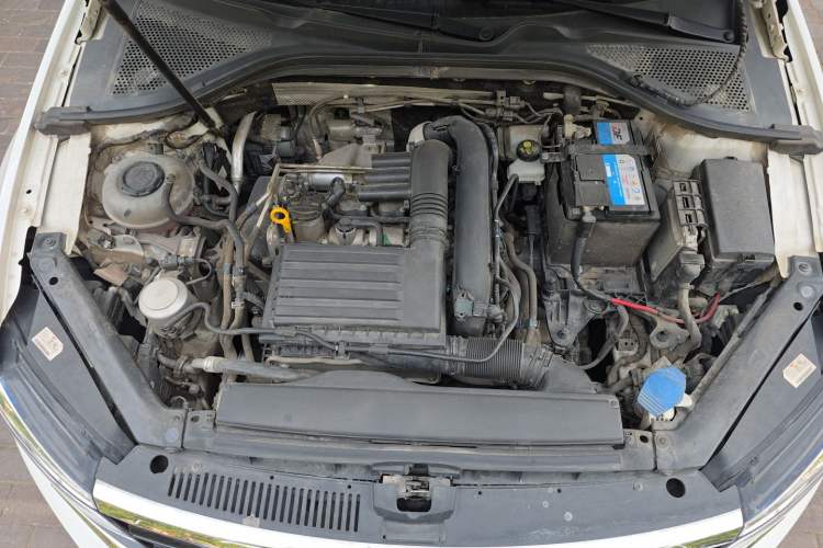 Used Volkswagen Lamando 2019 230TSI DSG Fashion Edition China V Standard Engine Bay