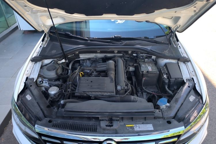 Used Volkswagen Lamando 2019 230TSI DSG Vision Edition China VI Standard Engine Bay