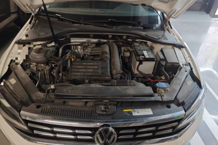 Used Volkswagen Lamando 2019 280TSI DSG Luxury Edition China V Standard Engine Bay