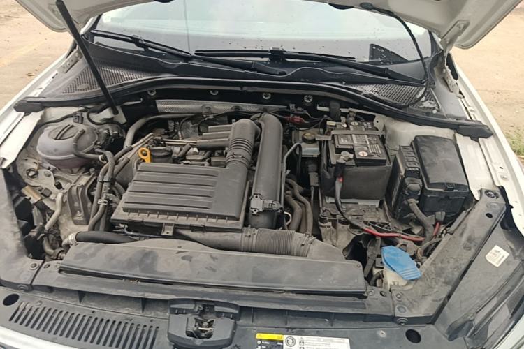 Used Volkswagen Lamando 2019 230TSI DSG Fashion Edition China V Standard Engine Bay