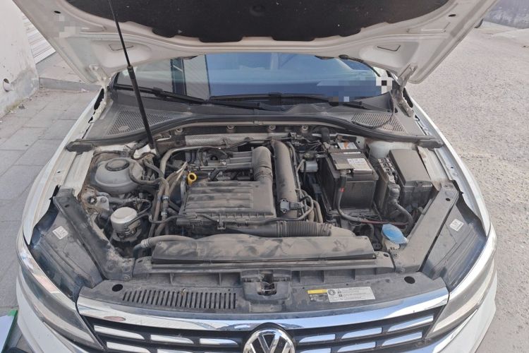 Used Volkswagen Lamando 2019 280TSI DSG Comfort Edition China VI standard Engine Bay