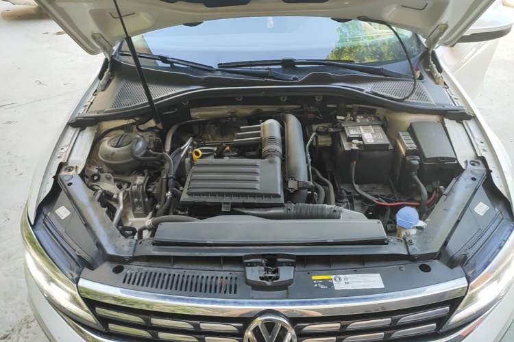 Used Volkswagen Lamando 2019 280TSI DSG Comfort Edition China V Standard Engine Bay