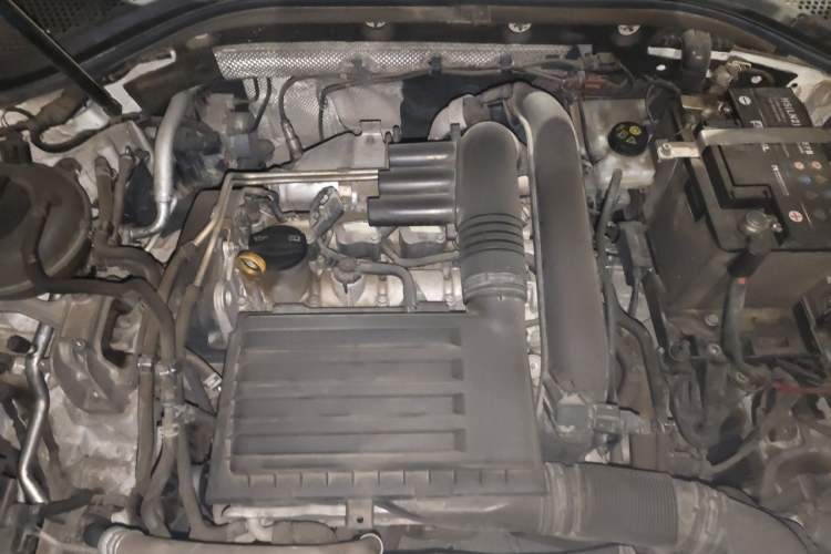 Used Volkswagen Lamando 2019 280TSI DSG Comfort Edition China V Standard Engine Bay