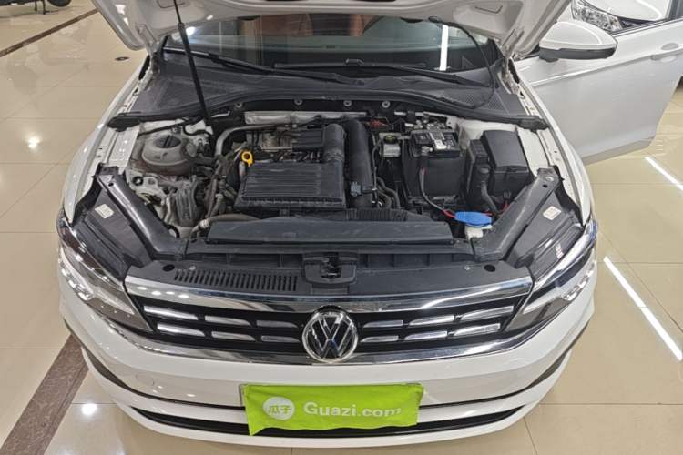 Used Volkswagen Lamando 2019 230TSI DSG Fashion Edition China V Standard Engine Bay