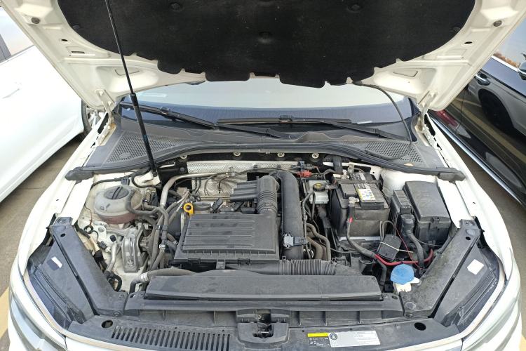 Used Volkswagen Lamando 2019 230TSI DSG Fashion Edition China V Standard Engine Bay