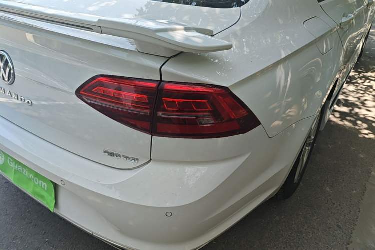Used Volkswagen Lamando 2019 230TSI DSG Vision Edition China VI Standard Exterior 3