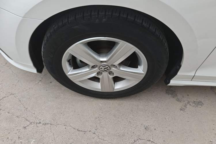 Used Volkswagen Lamando 2019 230TSI DSG Fashion Edition China VI Exterior 3