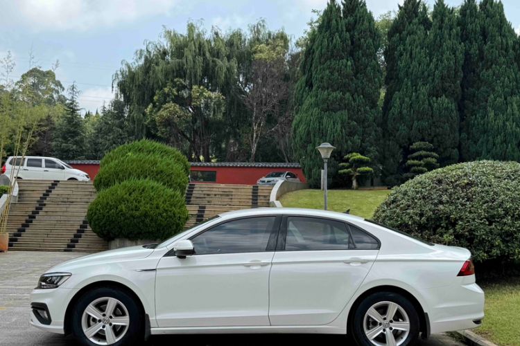 Used Volkswagen Lamando 2019 230TSI DSG Fashion Edition China V Standard Exterior 4