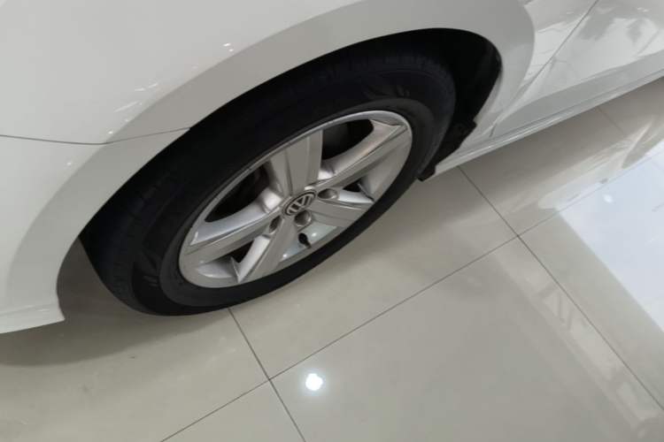 Used Volkswagen Lamando 2019 230TSI DSG Fashion Edition China V Standard Exterior 4