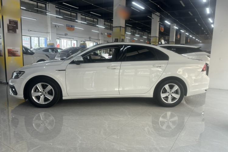 Used Volkswagen Lamando 2019 230TSI DSG Vision Edition China VI Standard Exterior 4