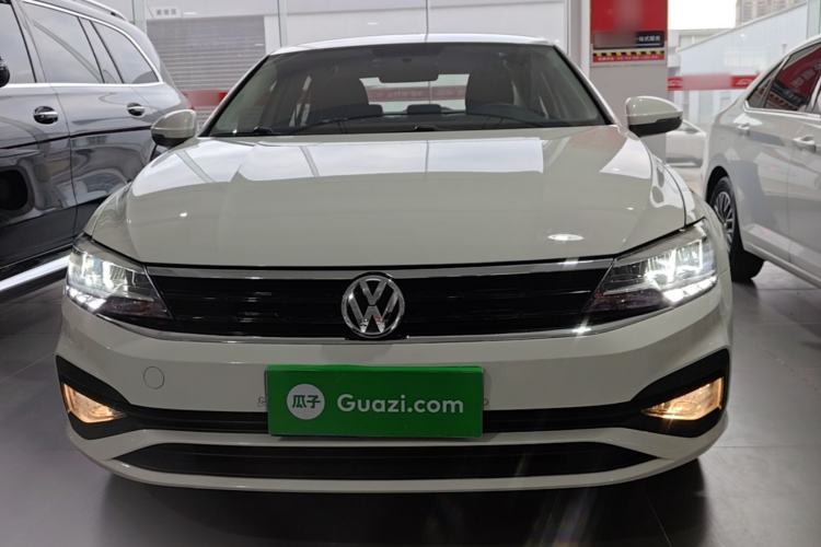 Used Volkswagen Lamando 2019 230TSI DSG Fashion Edition China V Standard Front