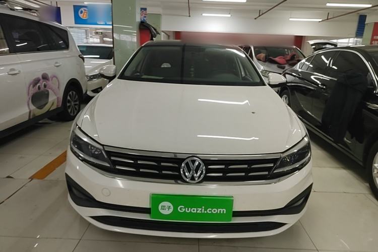 Used Volkswagen Lamando 2019 230TSI DSG Fashion Edition China VI Front