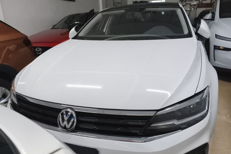 Used Volkswagen Lamando 2019 230TSI DSG Fashion Edition China VI Front