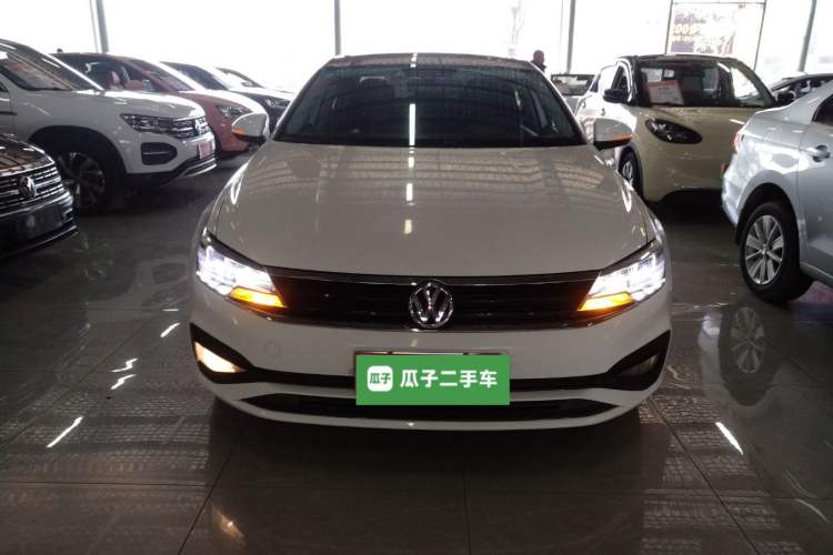 Used Volkswagen Lamando 2019 230TSI DSG Fashion Edition China VI Front