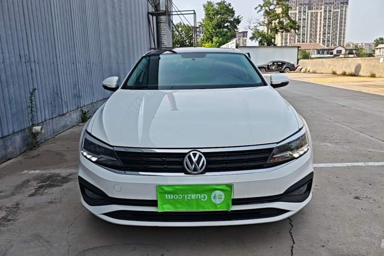 Used Volkswagen Lamando 2019 230TSI DSG Fashion Edition China VI Front