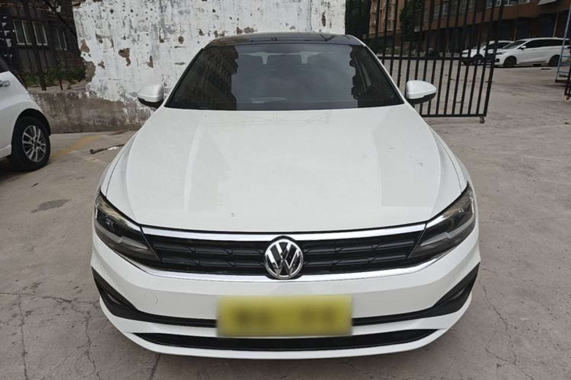 Used Volkswagen Lamando 2019 230TSI DSG Fashion Edition China VI Front