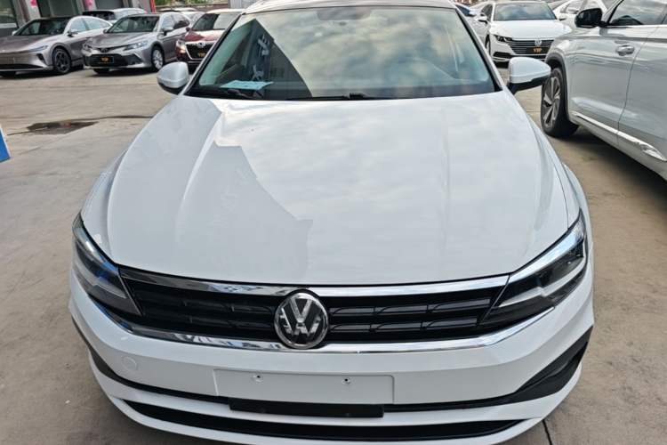 Used Volkswagen Lamando 2019 230TSI DSG Fashion Edition China VI Front