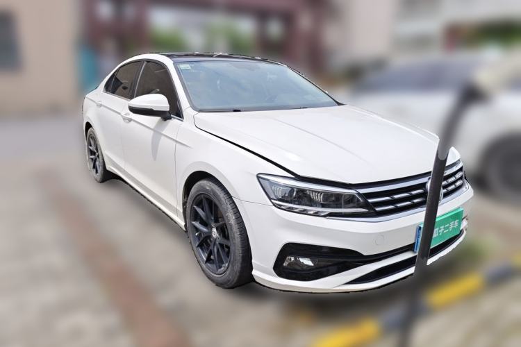Used Volkswagen Lamando 2019 280TSI DSG Comfort Edition China VI standard Front Right 45 Deg