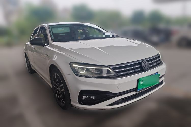 Used Volkswagen Lamando 2019 280TSI DSG Comfort Edition China VI standard Front Right 45 Deg