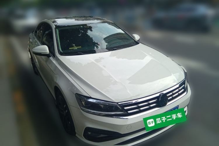 Used Volkswagen Lamando 2019 280TSI DSG Comfort Edition China V Standard Front Right 45 Deg