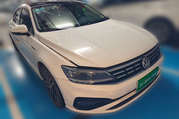 Used Volkswagen Lamando 2019 280TSI DSG Comfort Edition China V Standard Front Right 45 Deg