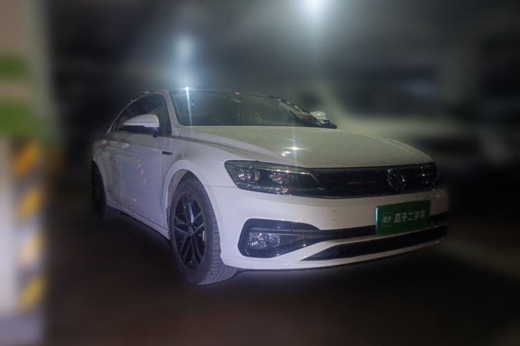 Used Volkswagen Lamando 2019 280TSI DSG Comfort Edition China VI standard Front Right 45 Deg