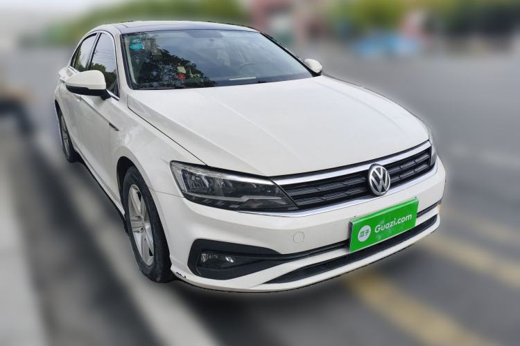 Used Volkswagen Lamando 2019 230TSI DSG Fashion Edition China V Standard Front Right 45 Deg