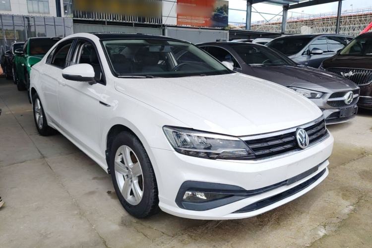 Used Volkswagen Lamando 2019 230TSI DSG Fashion Edition China V Standard Front Right 45 Deg