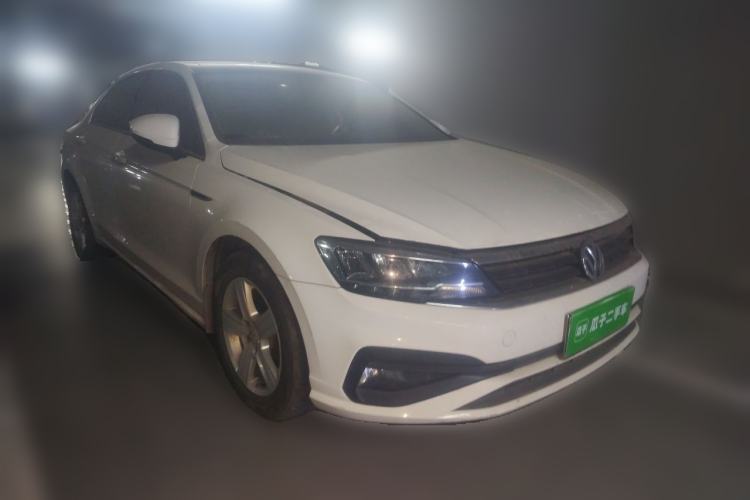 Used Volkswagen Lamando 2019 230TSI DSG Fashion Edition China V Standard Front Right 45 Deg