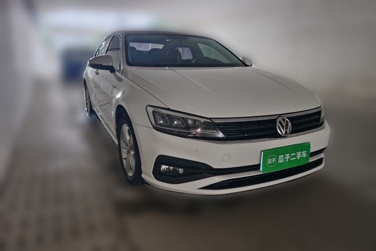 Used Volkswagen Lamando 2019 230TSI DSG Vision Edition China VI Standard Front Right 45 Deg