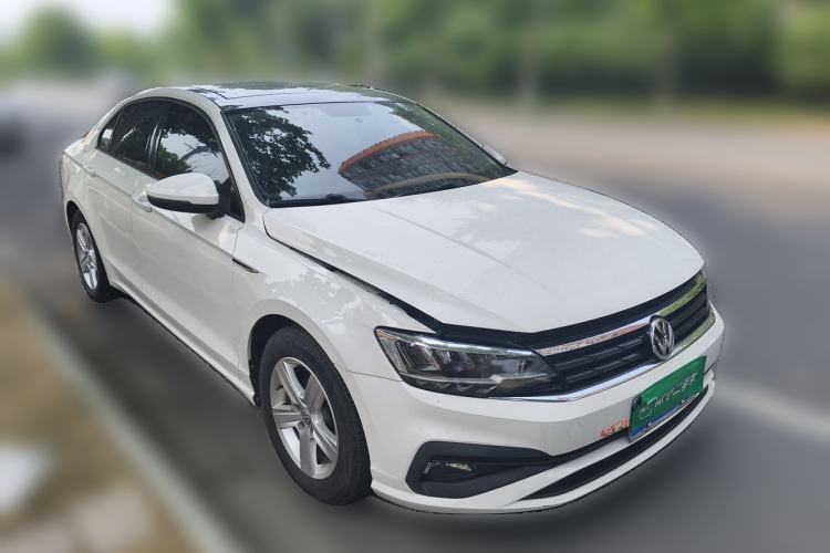 Used Volkswagen Lamando 2019 230TSI DSG Fashion Edition China VI Front Right 45 Deg