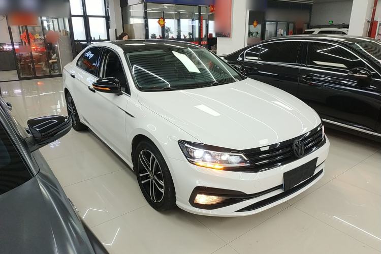 Used Volkswagen Lamando 2019 280TSI DSG Comfort Edition China VI standard Front Right 45 Deg